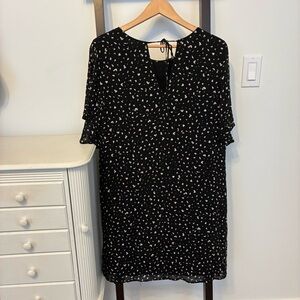 Anthropologie dress by Cloth & Stone. Size large. Gorgeous flattering